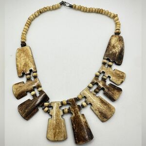 16" Vintage possible bone‎ statement bid style necklace w/ antique brass clasp!